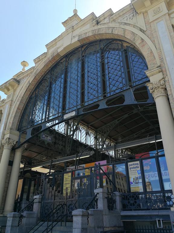 18 Torres Mercado Central Zaragoza Kültér fotó